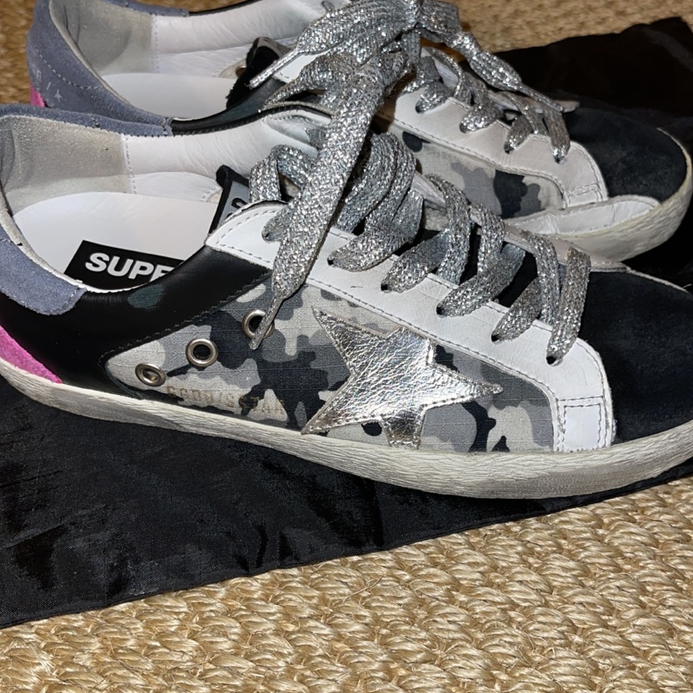 Golden Goose Superstar.